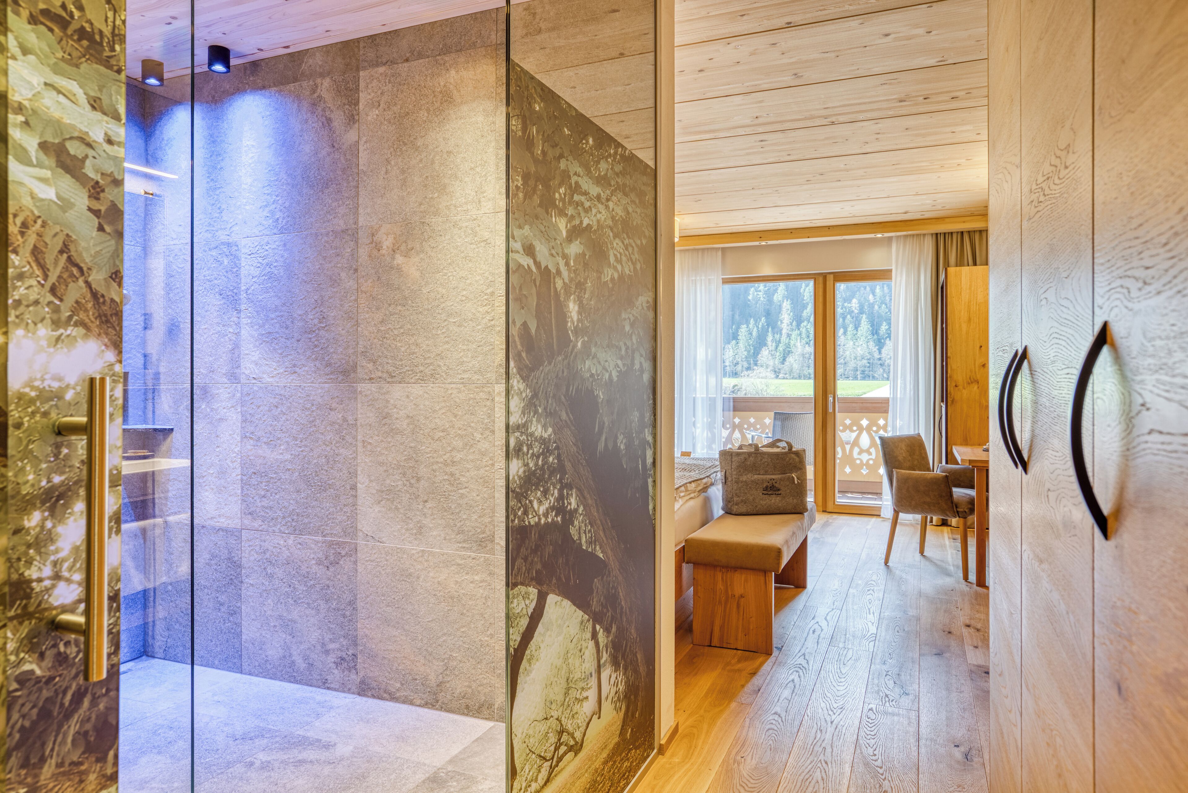 Doppelzimmer | Zimmersafe, Schreibtisch, schallisolierte Zimmer, kostenloses WLAN