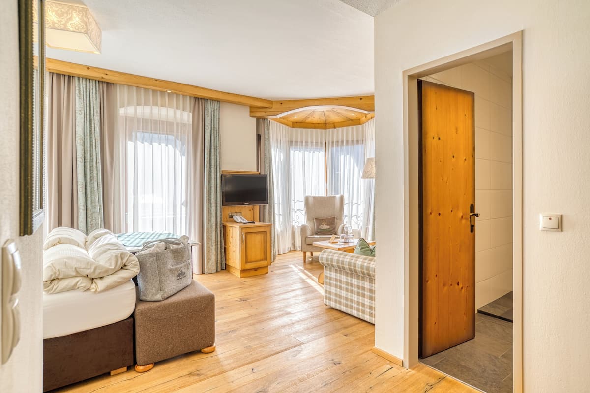 Double Room | Peti besi dalam bilik, meja, kalis bunyi, Wi-fi percuma
