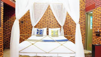 Double Room | Free WiFi, bed sheets