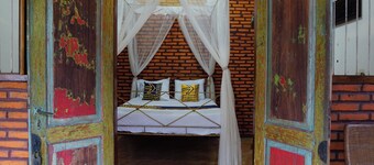 Hotel O Holy HomestayNearWisata Kopi Desa Tamansari