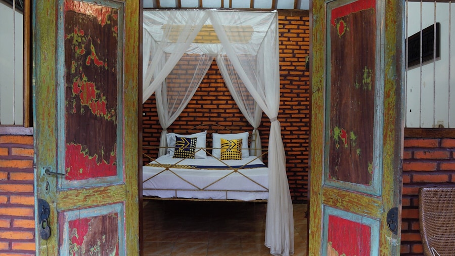 Hotel O Holy HomestayNearWisata Kopi Desa Tamansari