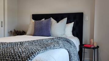 Deluxe Apartment, City View