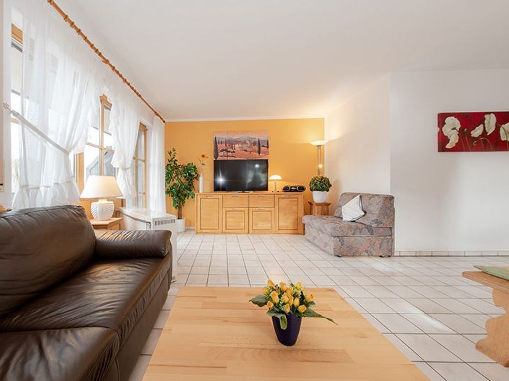 9-3 - Gemütliche Ferienwohnung Für 4 Personen Mit Balkon - Ferienwohnungen Im - Nesselwang