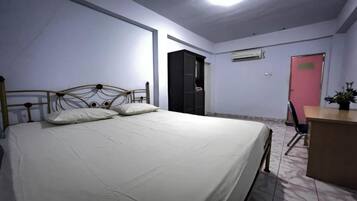 Kamar Double Deluks | Wi-Fi gratis dan seprai linen