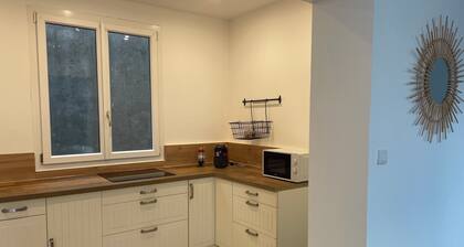 Joli T2 Dans le Centre de MĂšze