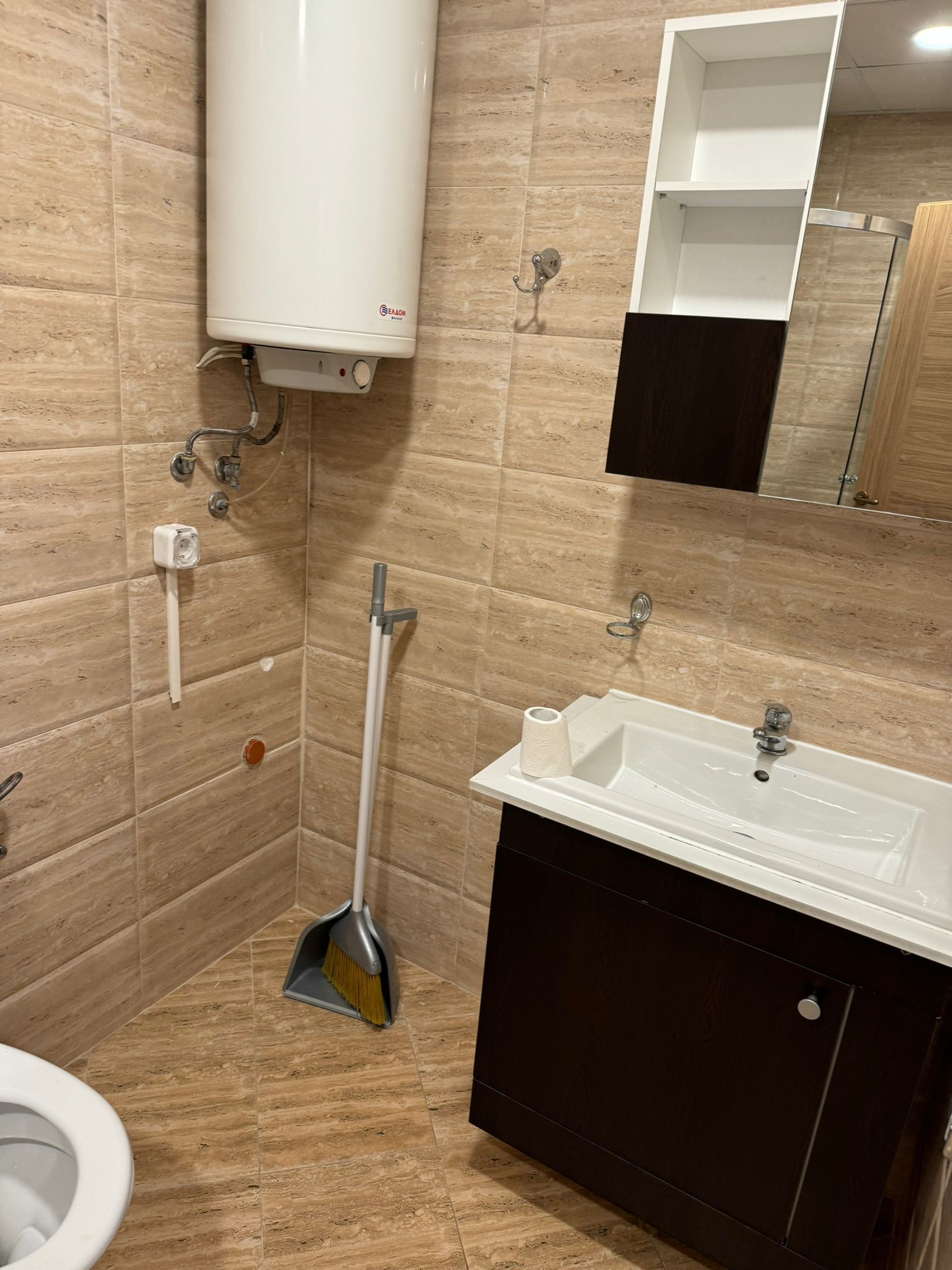 Toallas y papel de baño 