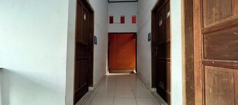 Hotel O Ziza Kost82 Syariah