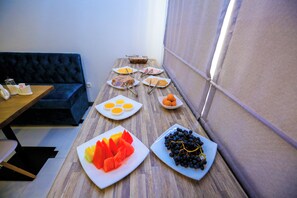 Free daily continental breakfast  - Art Samarqand hotel (Samarkand)