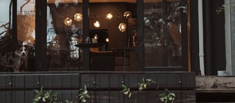 LUXVUE Luxury on Lake Daylesford House 2: Perfect for a romantic getaway