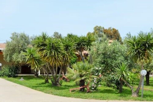 Your corner of relaxation within walking distance of the wonderful beaches of Sarrabus.