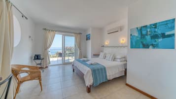 Family Villa, 5 Bedrooms, Sea Facing | 5 bedrooms, iron/ironing board, free WiFi