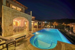 Seasonal outdoor pool - Villa Yaz Amazing Sea View (Kas)