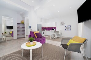 Superior Apartment, 2 Bedrooms, Kitchen | Living area