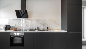 Porto | PAV 1D | Bếp nhỏ riêng | Tủ lạnh, lò vi sóng, lò nướng, bếp nấu 