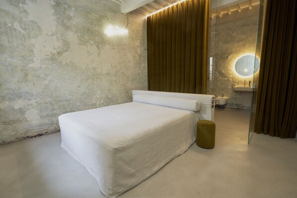 Superior Room, 1 King Bed | In-room safe, free WiFi - SUGAR ROOMS Residenza d' Epoca (Arezzo)
