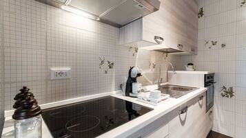 Apartment, Balcony, Garden View | 1 bedroom, premium bedding, down duvets, iron/ironing board