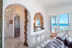 Interior - Stella Maris Beachfront 1J by Casasol (Nerja)