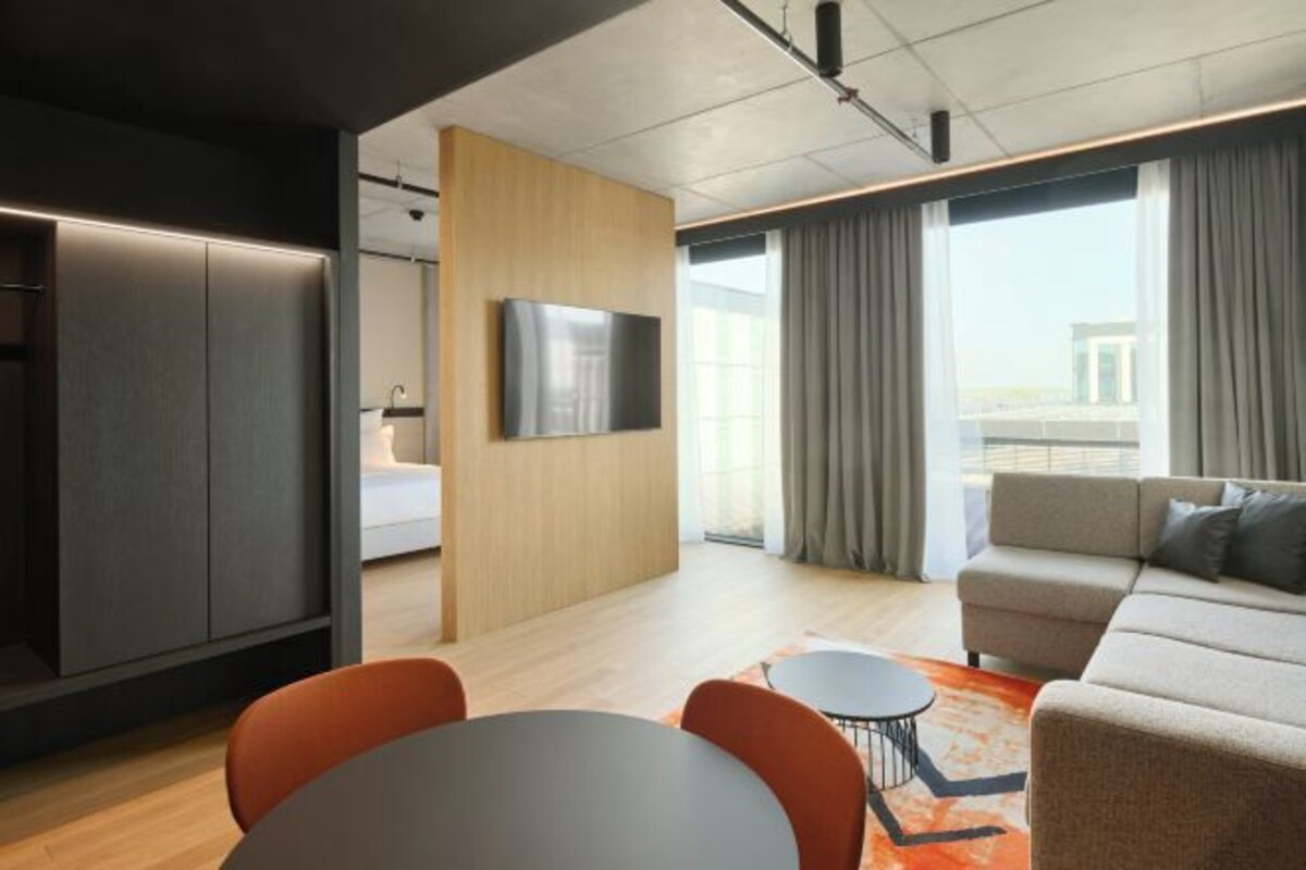 Superior King Suite