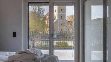 Căn hộ Deluxe, 2 phòng ngủ, quang cảnh sông | Bộ đồ giường cao cấp, trang trí khác biệt