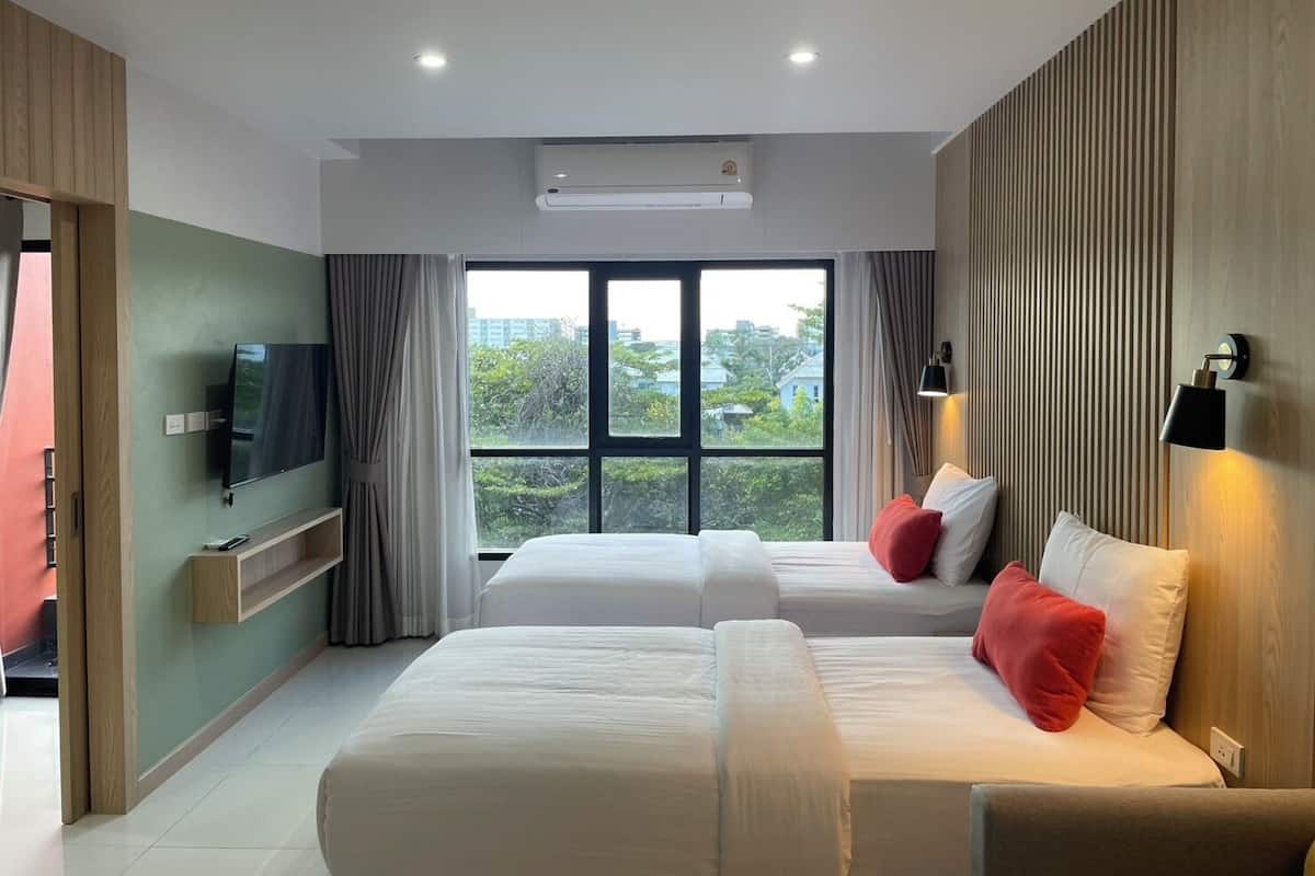 Desk, rollaway beds, free WiFi, bed sheets