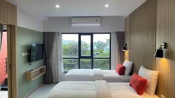 Escrivaninha, camas extras/dobráveis (sobretaxa), Wi-Fi de cortesia