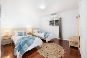 3 Schlafzimmer, Bügeleisen/Bügelbrett, kostenloses WLAN, Bettwäsche