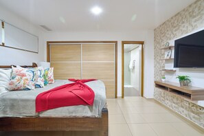 2 bedrooms, desk, iron/ironing board, free WiFi