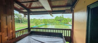 Suree Garden Resort & Karaoke