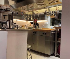Private kitchen - 5 Bedroom Villa in Panzano In Chianti (Panzano In Chianti)
