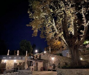 Outdoor dining - 5 Bedroom Villa in Panzano In Chianti (Panzano In Chianti)