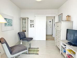 TV - Villa Emma - Meerblickappartement (Sassnitz)
