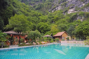 View from property - Tràng An Hometown Homestay (Hoa Lu)