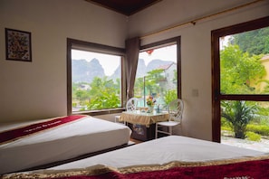 Family Bungalow, 1 Bedroom, Non Smoking, Pool View - Tràng An Hometown Homestay (Hoa Lu)