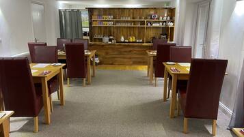 Esmorzar diari a la carta gratuït