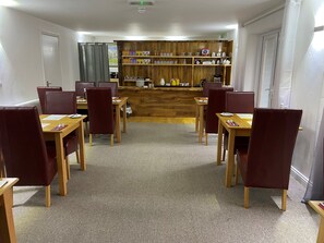 Gratis frukost enligt egen beställning varje dag