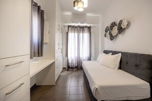 패밀리 스위트, 발코니 | 2 개의 침실, 객실 내 금고, 다리미/다리미판, 무료 WiFi