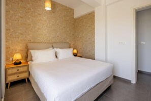 Family Suite, Balcony | 2 bedrooms, in-room safe, iron/ironing board, free WiFi - FN Suites (Santorini)