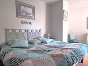 2 bedrooms, free WiFi - 3-Bedroom Apartment in Collioure with Parking near Downtown (Collioure)