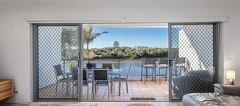Discover the ultimate coastal retreat at this spacious holiday apartment!
