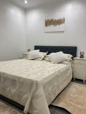 1 chambre, bureau, fer et planche Ă repasser, Wi-Fi gratuit