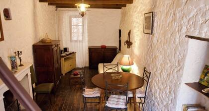 Maison de Village. Animaux de Compagnie Accepter