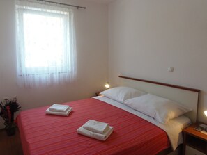 1 bedroom, WiFi, bed sheets - Pool apartments near the beach - Dramalj (Dramalj)