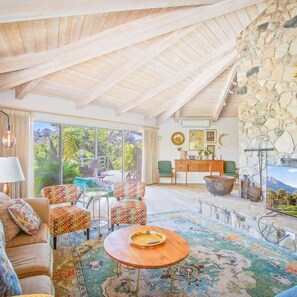 Interior - Nature Inspired Villa Designed for Wellness (Fallbrook)