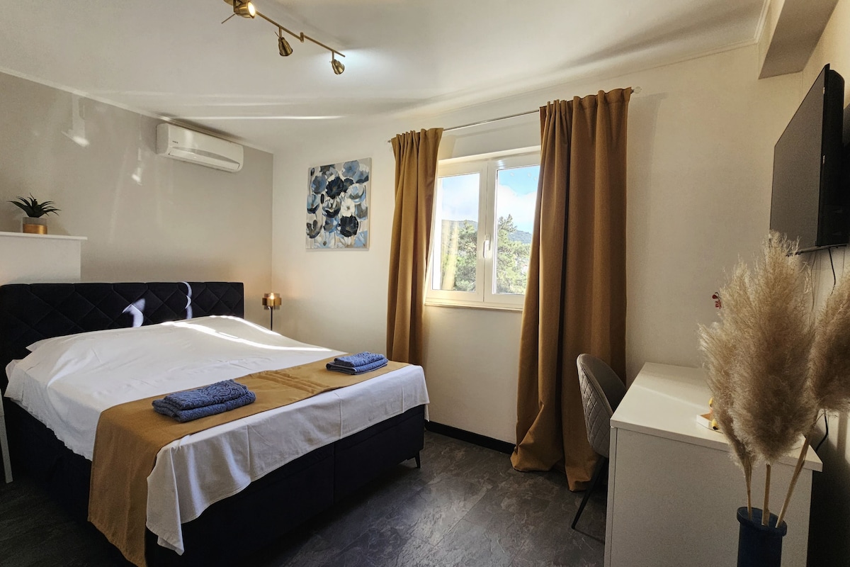 6 bedrooms, WiFi (free)