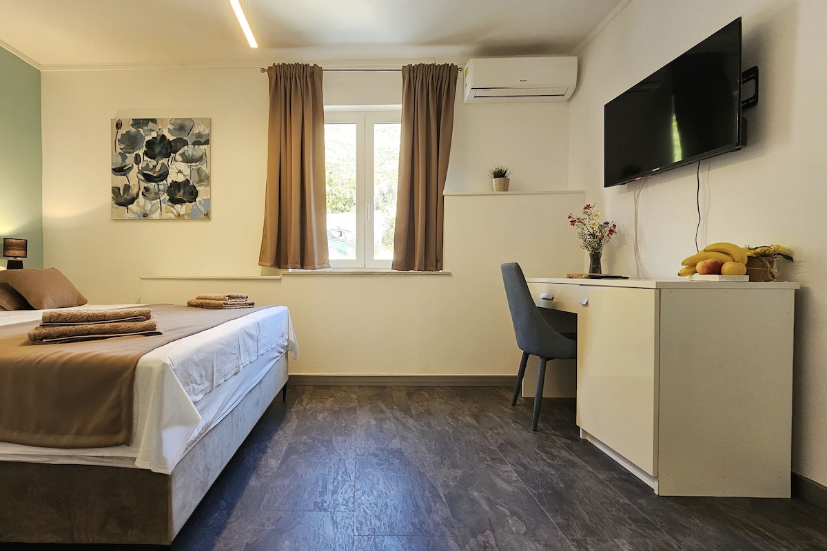 6 bedrooms, WiFi (free)
