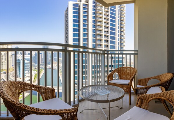 Superior Apartment, Balcony, Sea View | Balcony - Waves - High-Rise Elegance: 2BR Apt with Marina Views (Dubai)