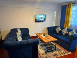 Habitación individual estándar, vistas al patio | Zona de estar