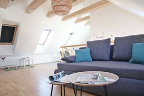 Living area - Ferienzimmer Reinisch (Tattendorf)