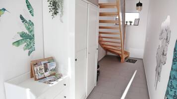 Condo Grand, 2 phòng ngủ | 1 phòng ngủ, khu vực làm việc phù hợp cho laptop, phòng cách âm