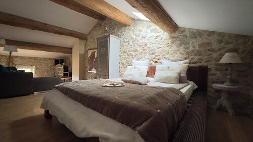 Maisons de Charme Avec Piscine Idéale Pour les Familles !